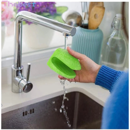 HeatGrip™ Universal Silicone Pot Holder & Oven Mitt 🍲🔥 | Buy 1 Get 1 FREE